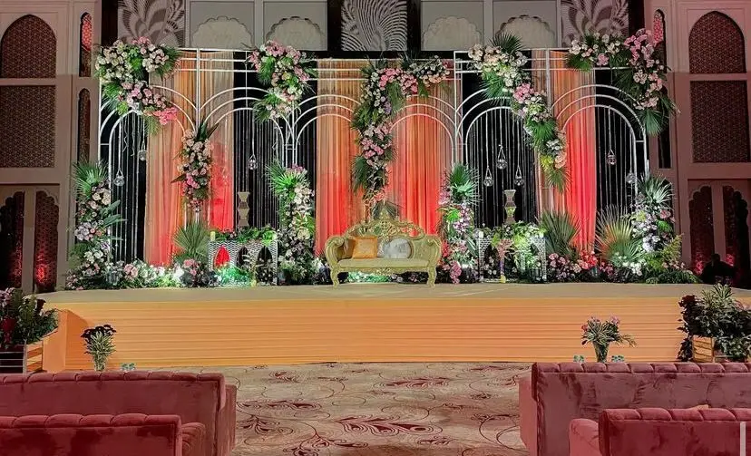 Wedding reception stage florals